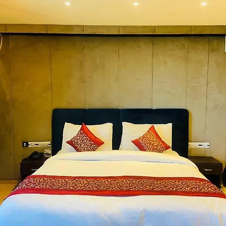 Hotel Signature Grand-2